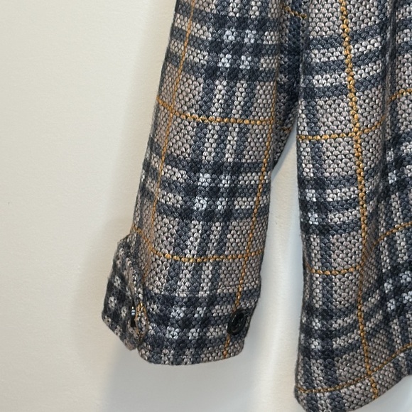 NWT Liverpool Plaid Jacket, size M great for this fall in Gray, Yellow and Black - Picture 6 of 7
